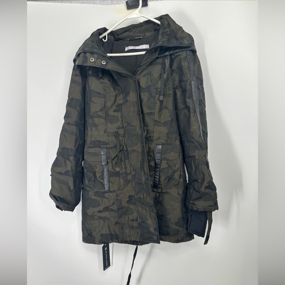 NWT Blanc Noir Camo-Print Hooded Anorak Jacket Small - Picture 2 of 5